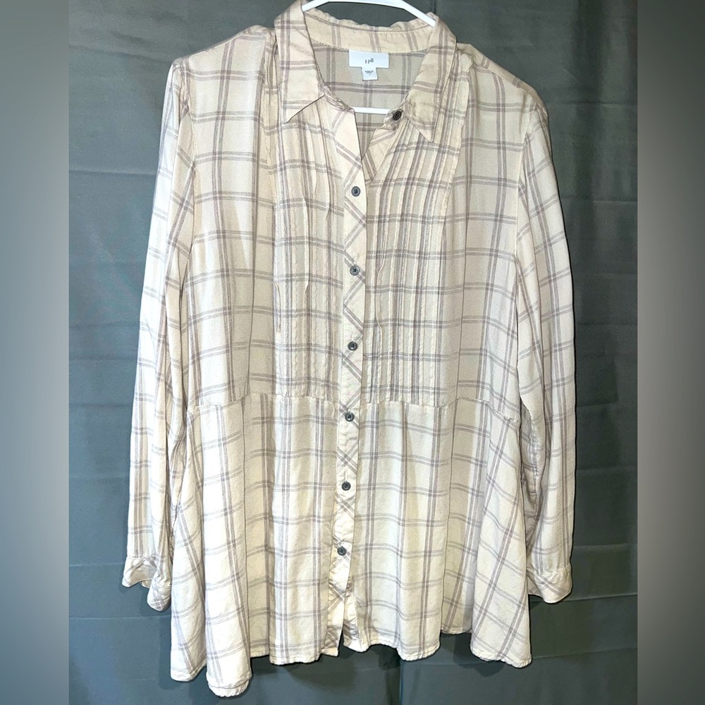 JJill long sleeve Button down blouse